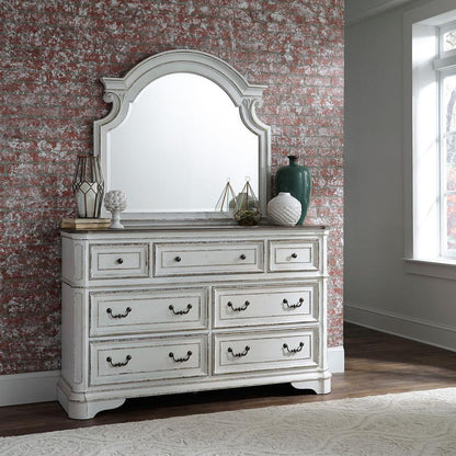 Magnolia Manor 7 Drawer Dresser in Antique White