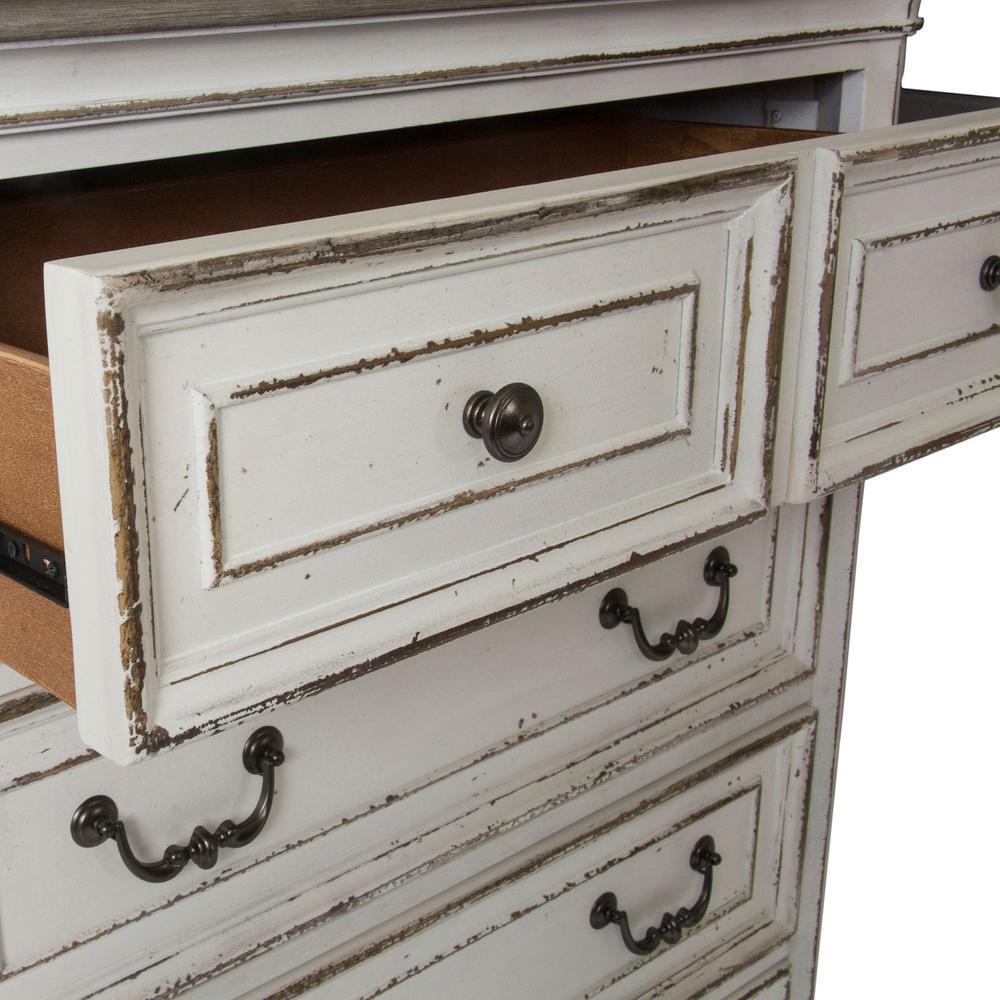 Magnolia Manor 5 Drawer Chest in Antique White