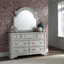 Magnolia Manor Dresser & Mirror in Antique White