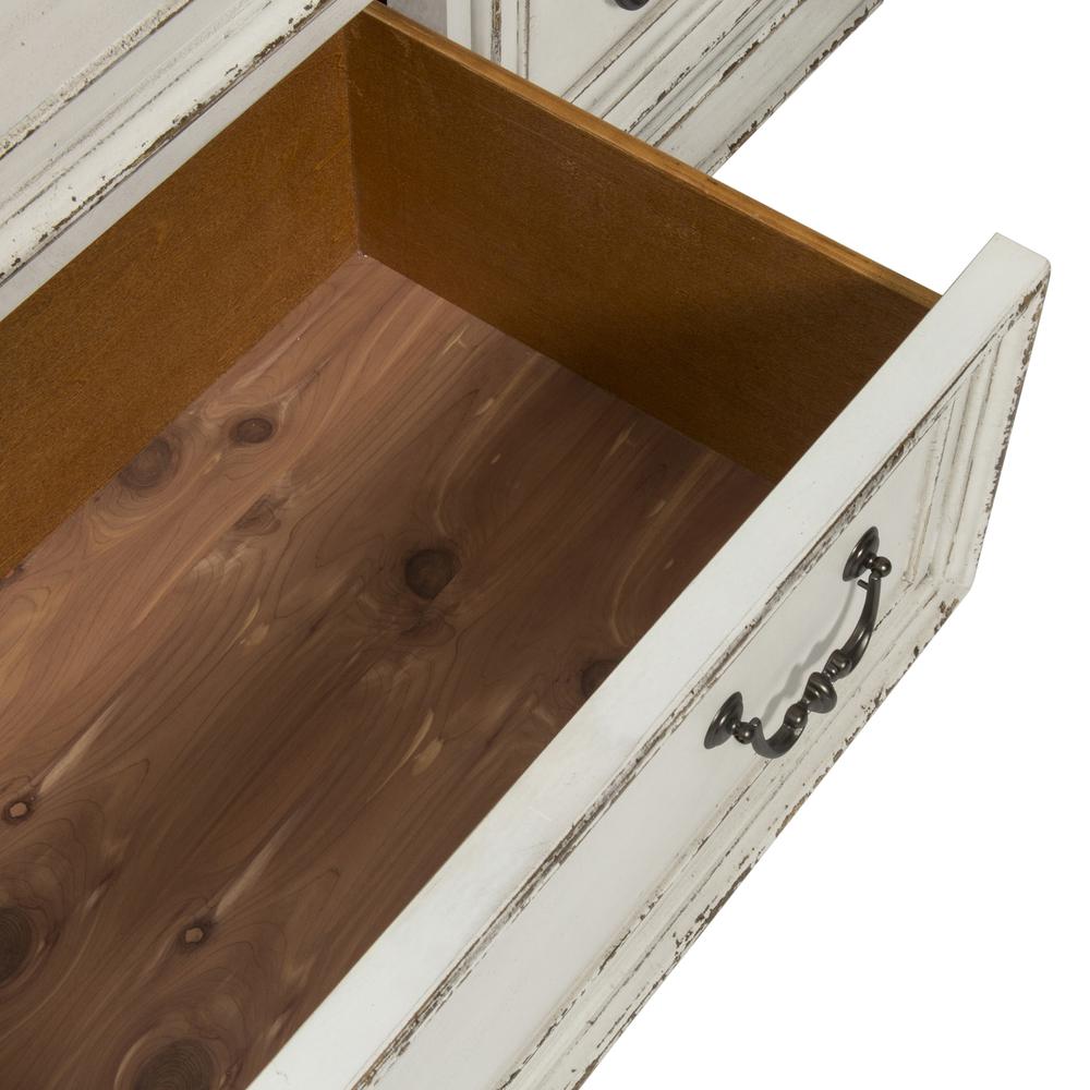 Magnolia Manor Dresser & Mirror in Antique White