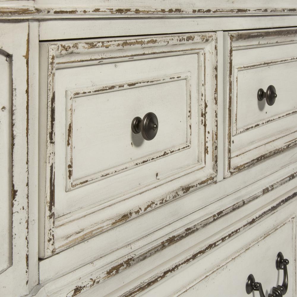 Magnolia Manor Dresser & Mirror in Antique White