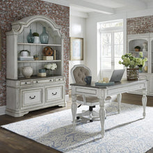 Magnolia Manor Jr Executive Desk Chair in Antique White