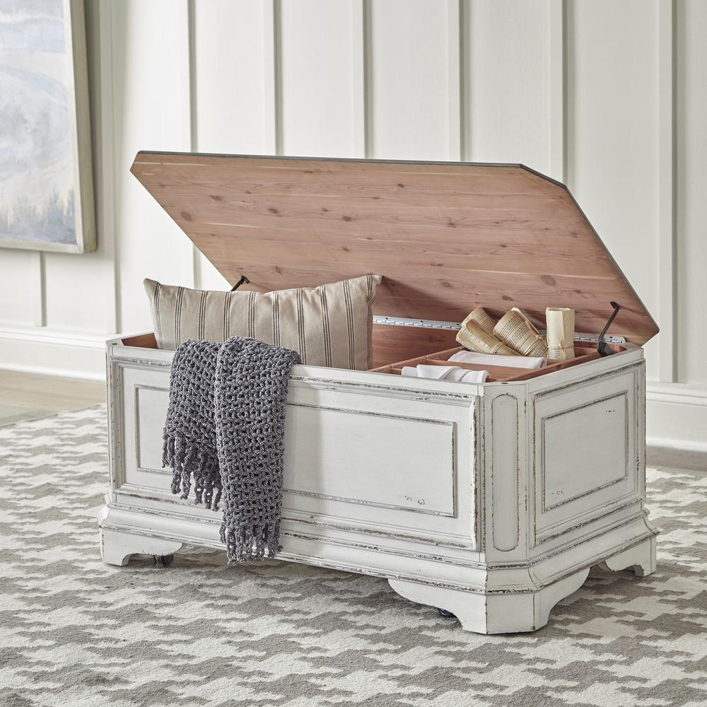 Magnolia Manor Storage Trunk in Antique White