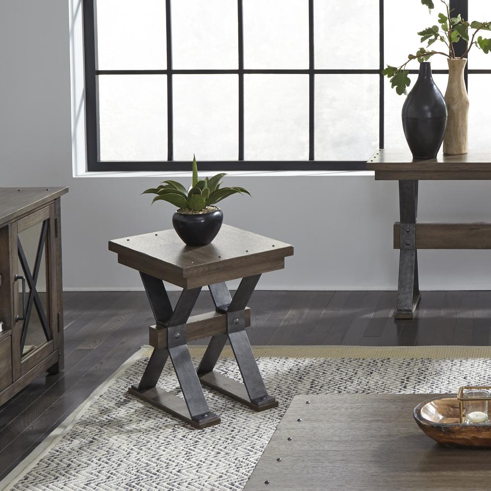 Sonoma Road Chair Side Table in Weathered Beaten Bark