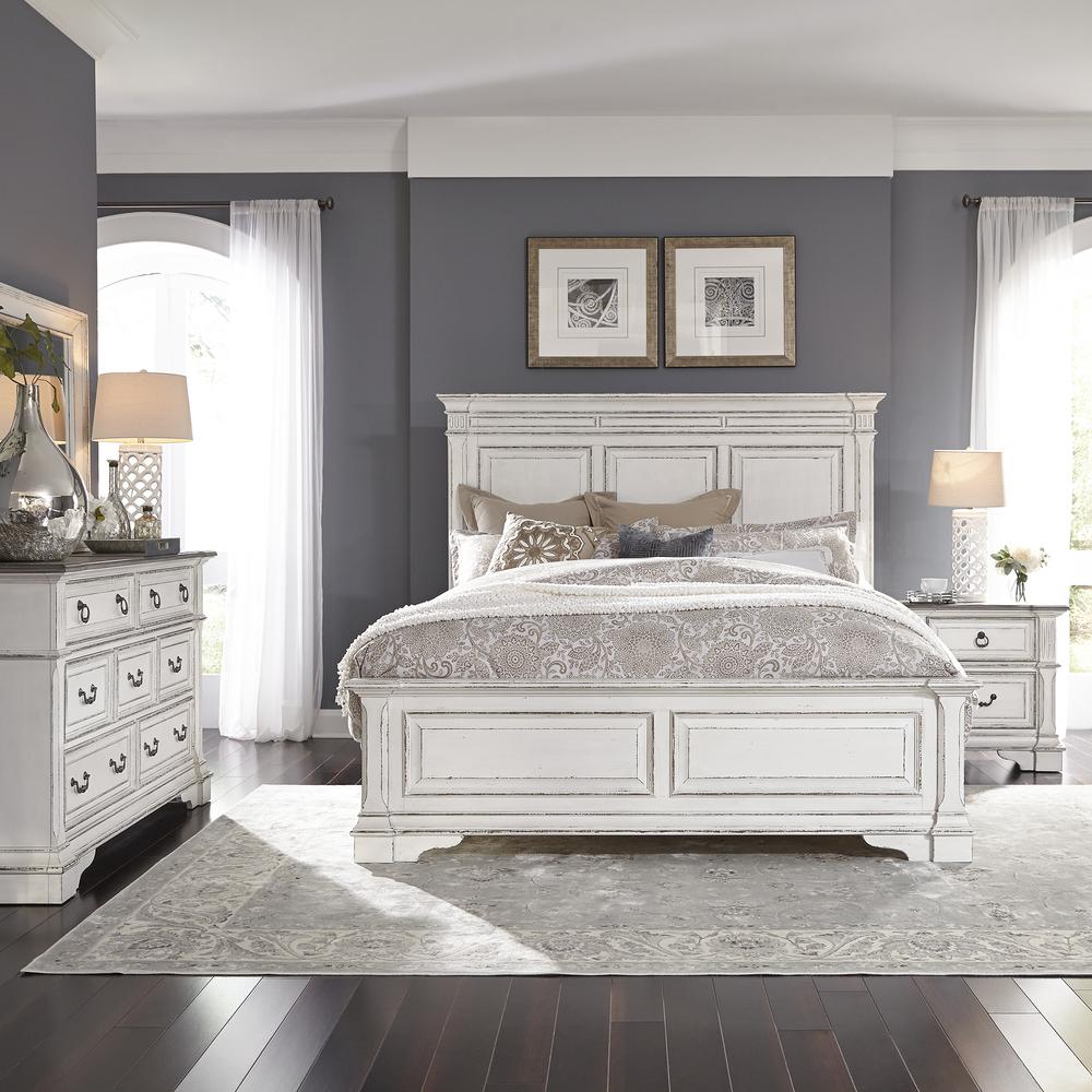 Abbey Park Queen Panel Bed in Antique White