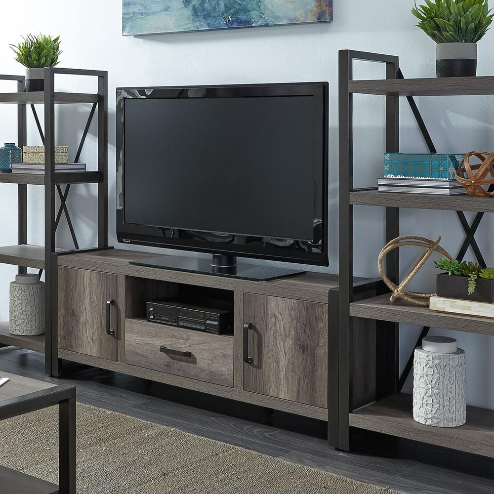 Tanners Creek Entertainment Center w Piers in Graystone