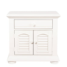 Summer House I Queen Panel Bed, Dresser & Mirror, Night Stand