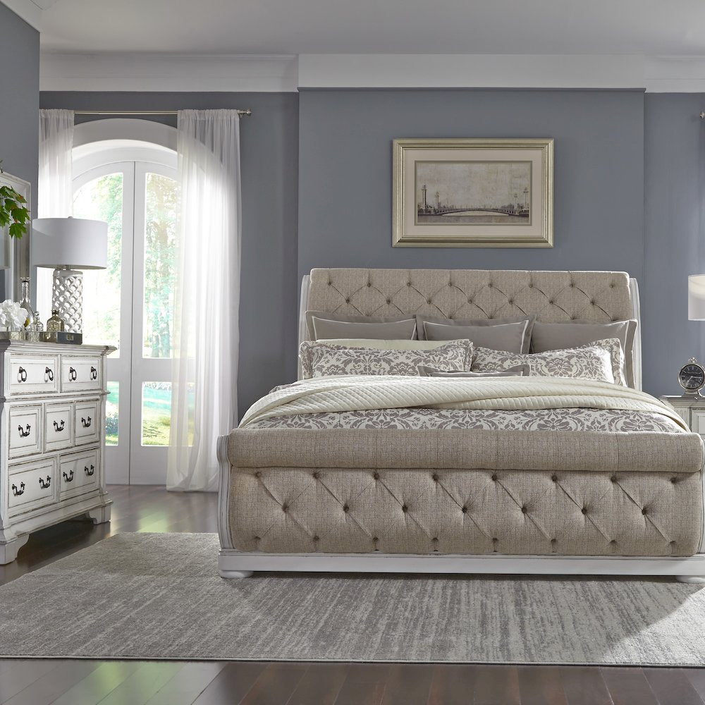 Abbey Park King California Sleigh Bed, Dresser & Mirror