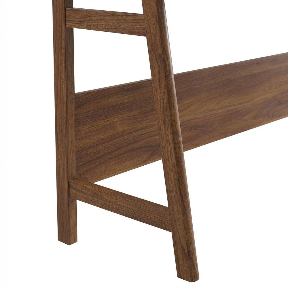 Office Desk with Modern Design and Durable Construction