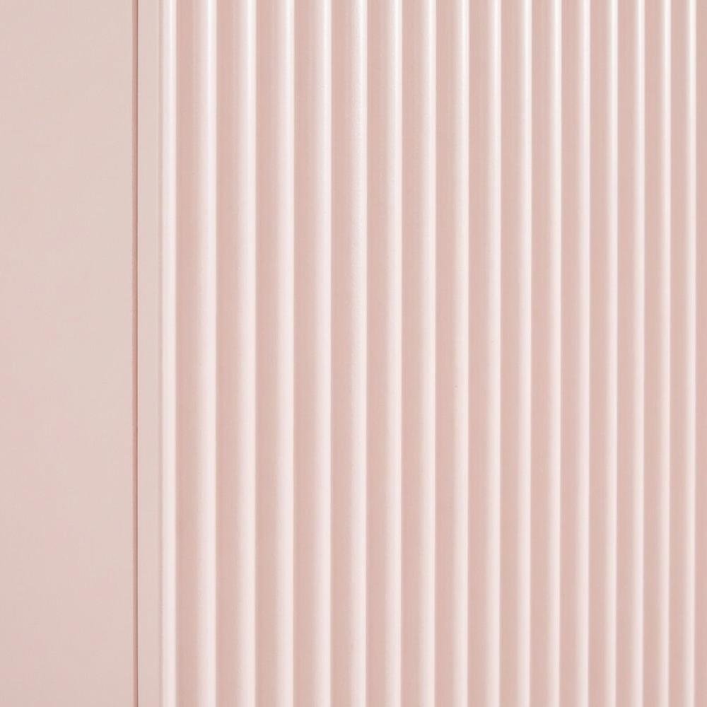Fluted And Scalloped Sideboard Storage Cabinet In Elegant Finish