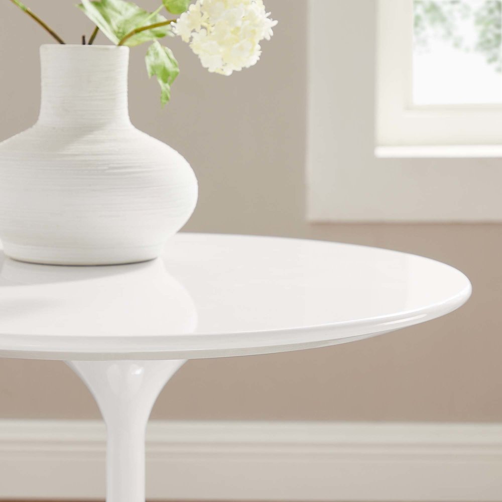 Lippa 20" Round Wood Side Table