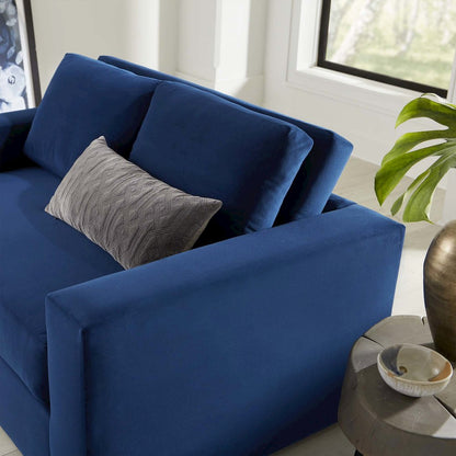 Avendale Velvet Loveseat