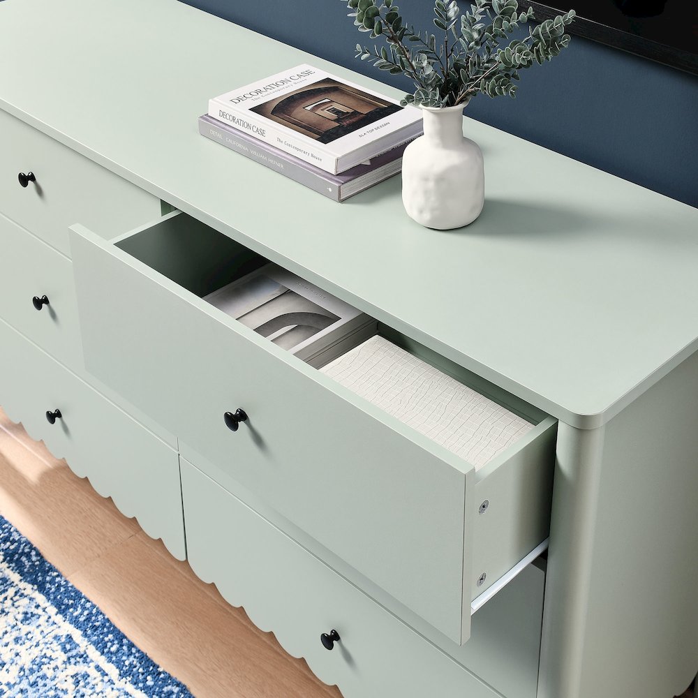 Emmeline Scalloped 6-Drawer Dresser