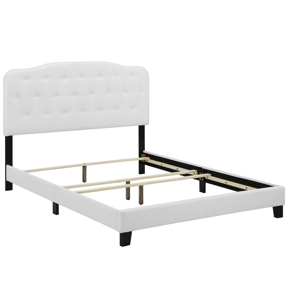 Amelia Upholstered Fabric Queen Bed