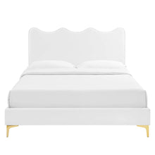 Current Performance Velvet Queen Platform Bed