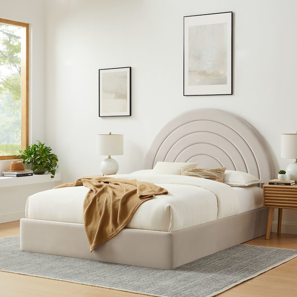 Solana Arched Performance Velvet Queen Platform Bed