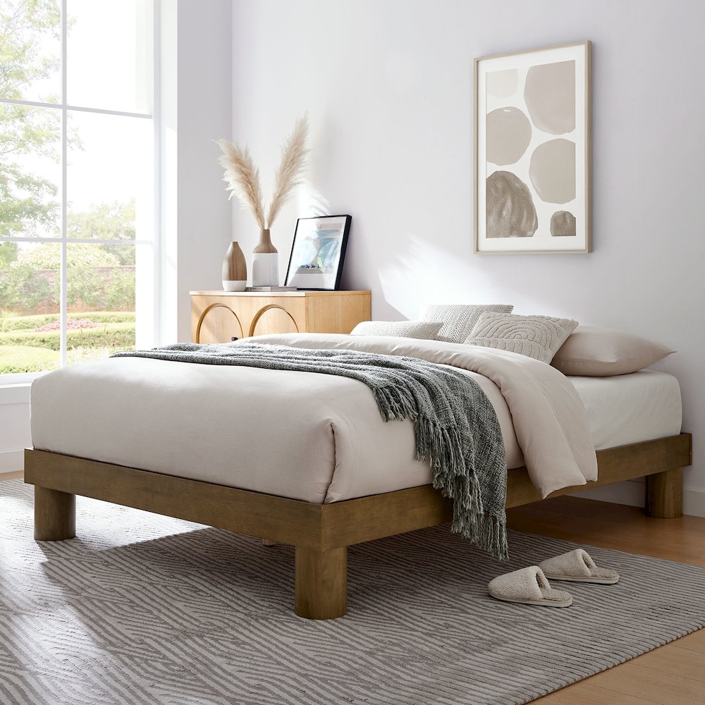 Runa Wood Queen Platform Bed