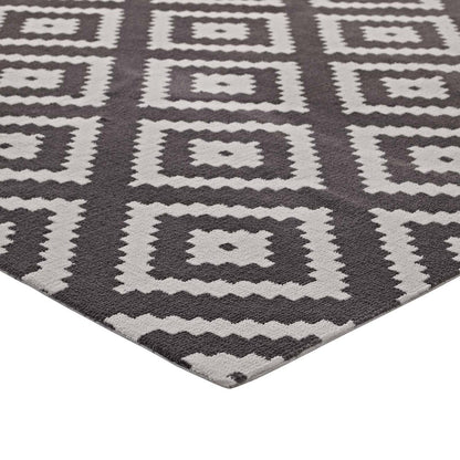 Alika Abstract Diamond Trellis 5x8 Area Rug