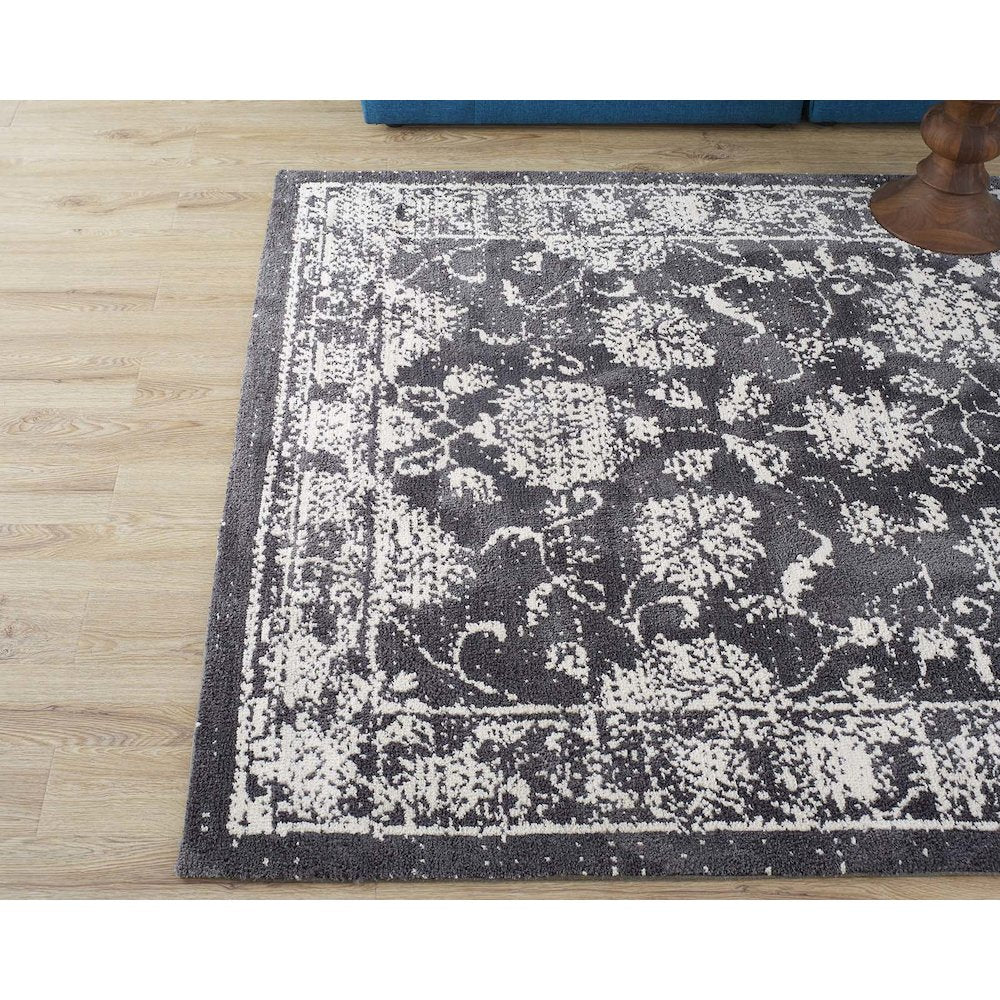 Kazia Distressed Floral Lattice 8x10 Area Rug