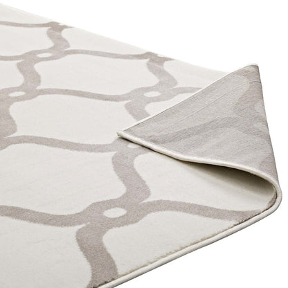 Beltara Chain Link Transitional Trellis 5x8 Area Rug