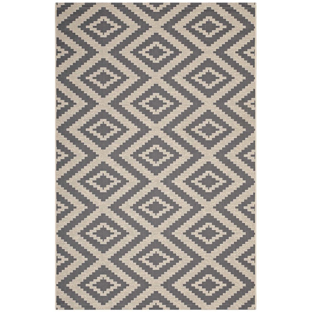 Jagged Geometric Diamond Trellis Indoor and Outdoor 8x10 Area Rug