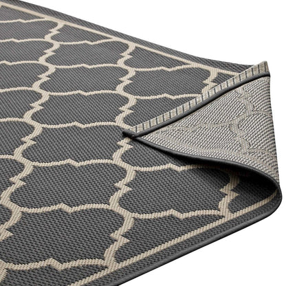 Avena Moroccan Quatrefoil Trellis Indoor and Outdoor 5x8 Area Rug