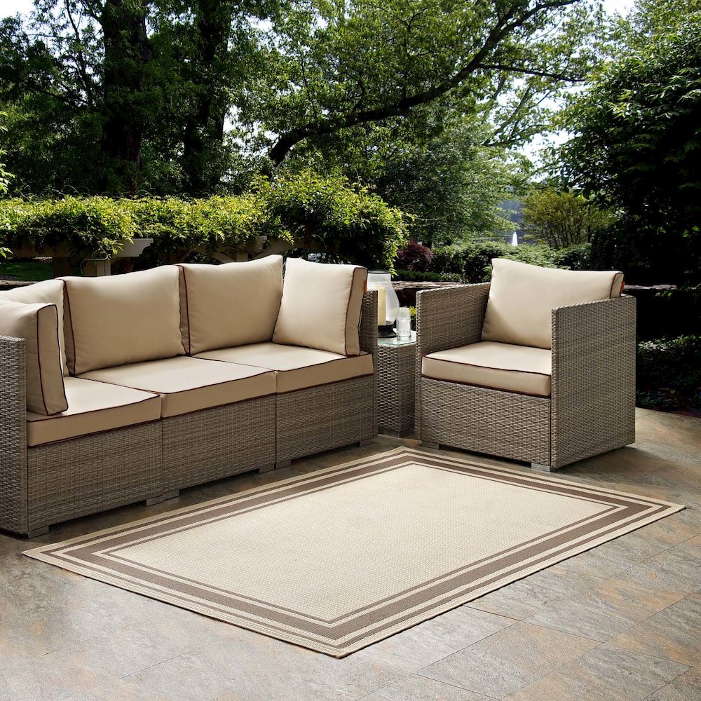 Rim Solid Border Indoor and Outdoor 5x8 Area Rug