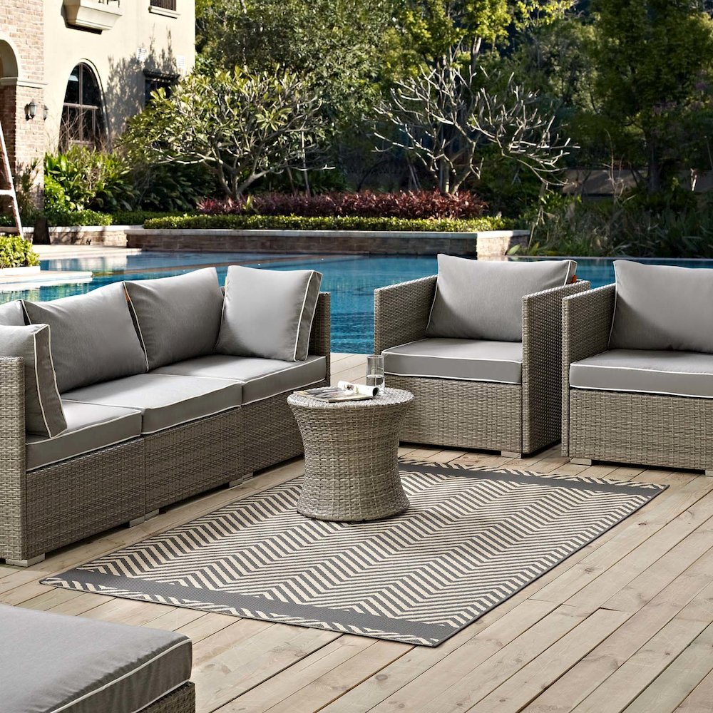 Optica Chevron With End Borders Indoor and Outdoor 5x8 Area Rug