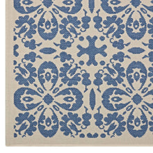 Ariana Vintage Floral Trellis Indoor and Outdoor 5x8 Area Rug