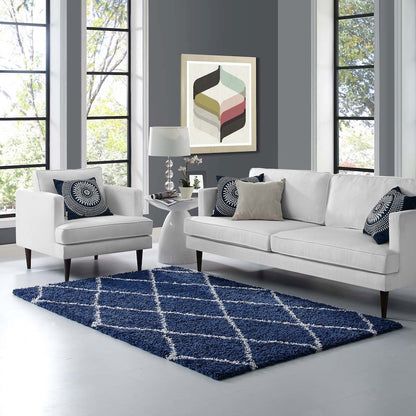 Toryn Diamond Lattice 5x8 Shag Area Rug