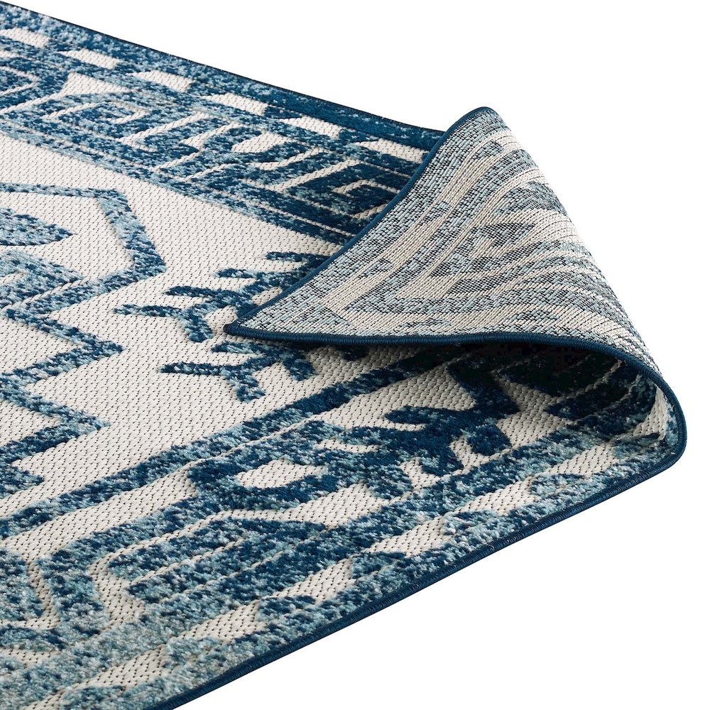 Nyssa Distressed Geometric Southwestern Aztec 8x10 Indoor/Outdoor Area Rug