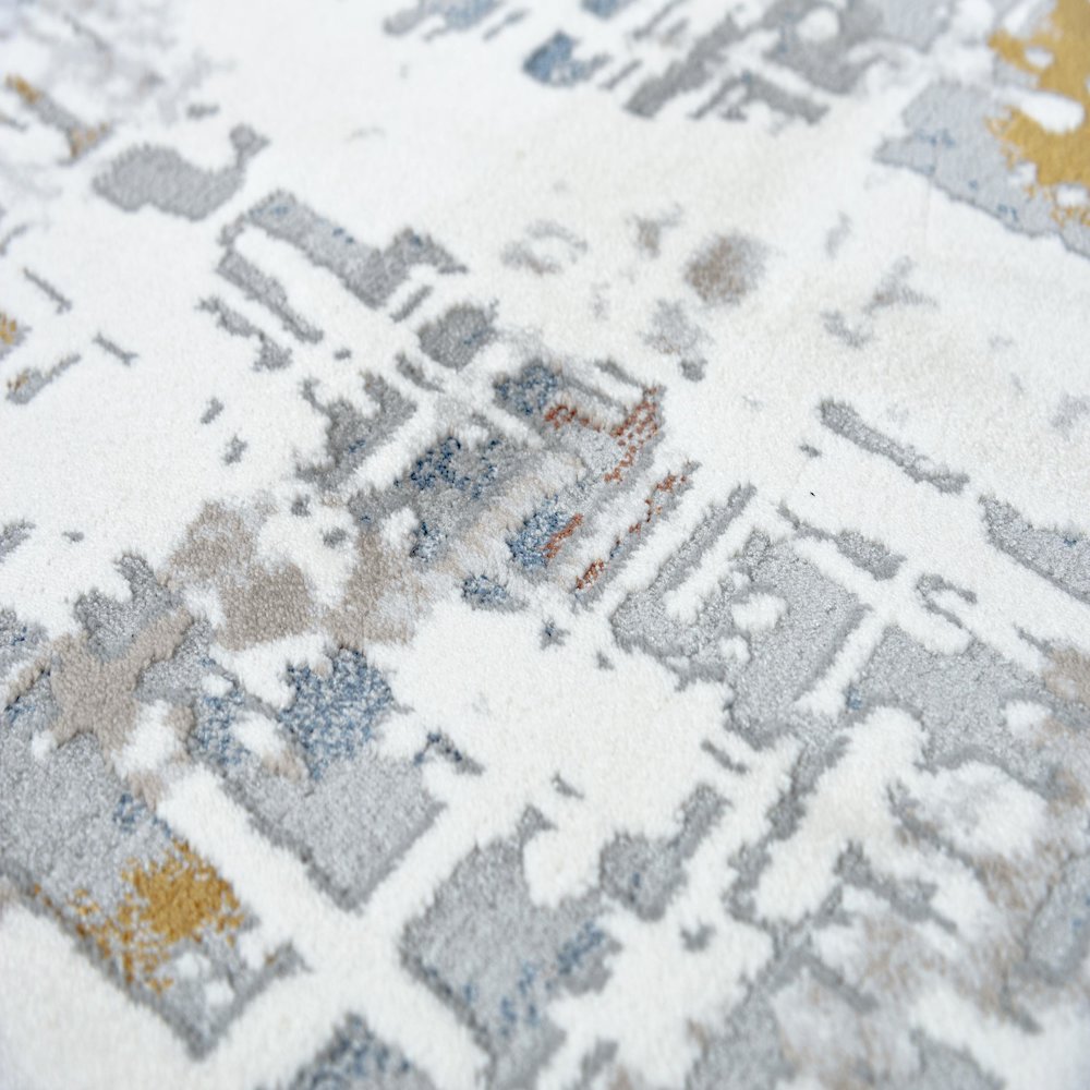 5' x 8' Machine-Made Rectangle Rug