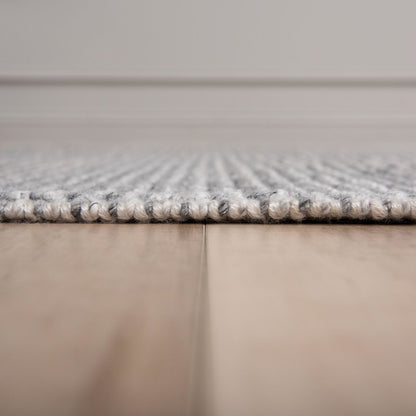 5' x 7'9" Loop Pile Hand Woven Rug