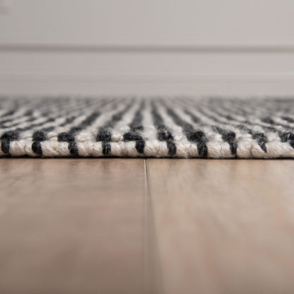 5' x 7'9" Loop Pile Hand Woven Rug
