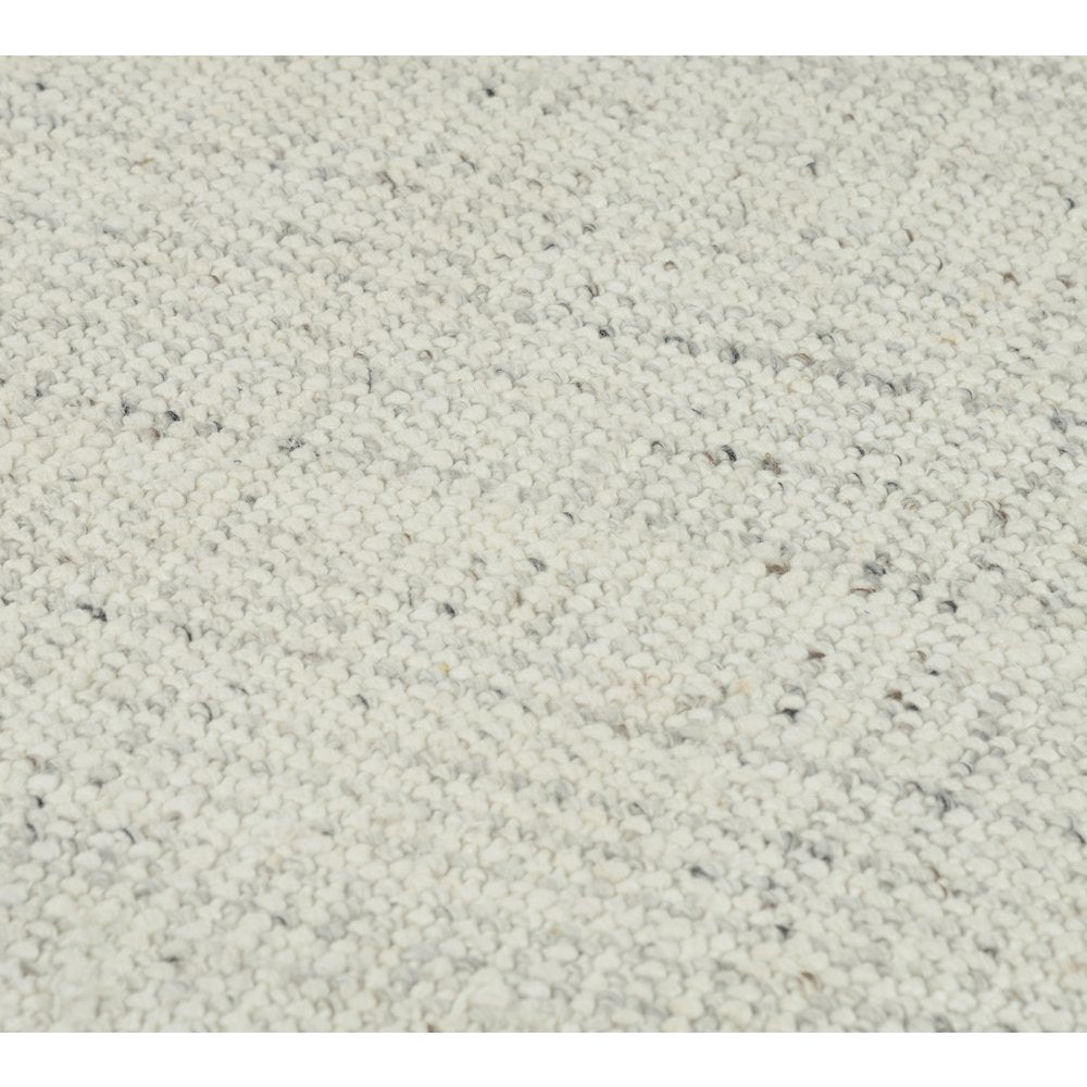 Casual Solid 5' x 8' Rug, Ivory