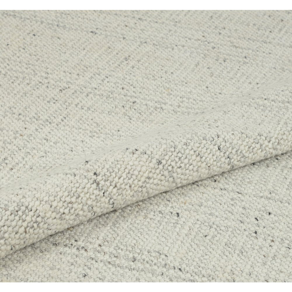 Casual Solid 5' x 8' Rug, Ivory