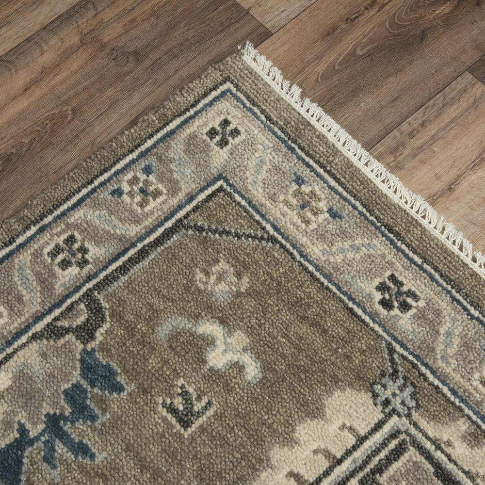 Hand Knotted Cut Pile Hand Spun Wool/ Tencel Rug, 8' x 10'