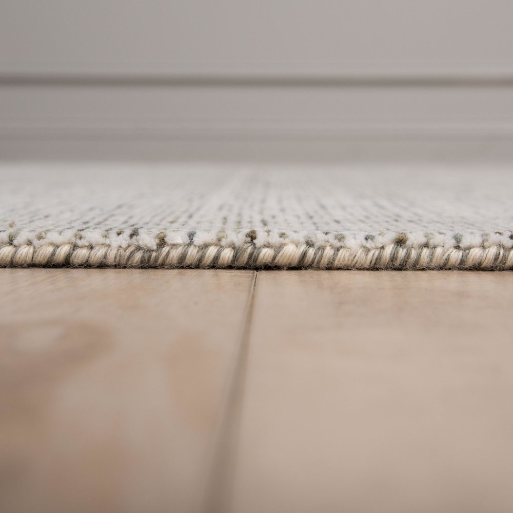 7'9" x 9'9" Loop Pile Hand Loomed Rug