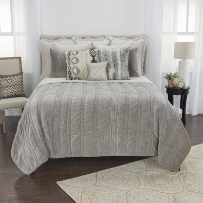 Rizzy Home 20" x 26" Standard Sham- BQ4172