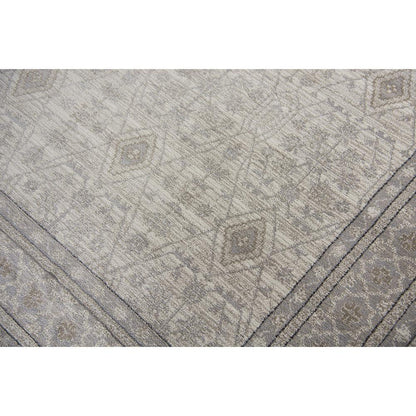 7' x 10' Machine-Made Rectangle Rug