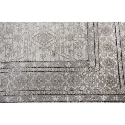 7' x 10' Machine-Made Rectangle Rug