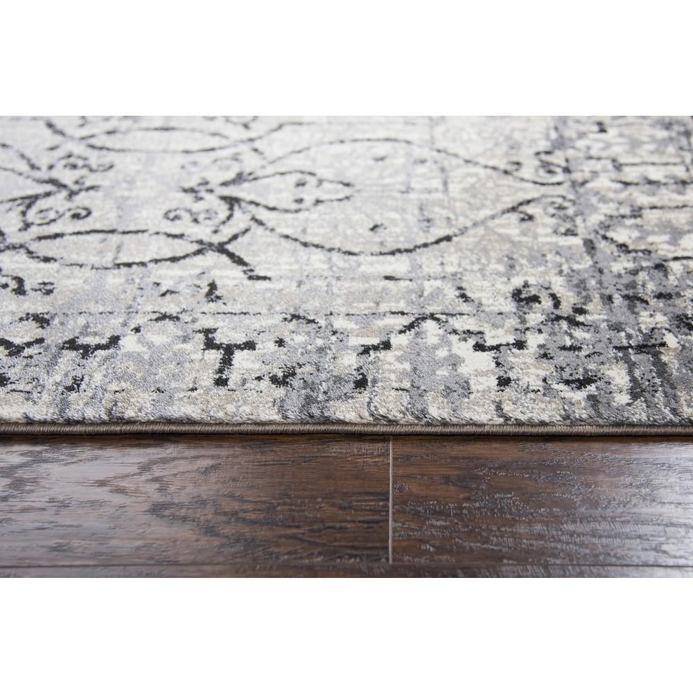 7' x 10' Machine-Made Rectangle Rug