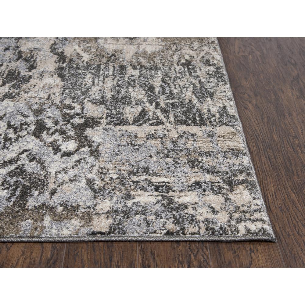 7' x 10' Machine-Made Rectangle Rug
