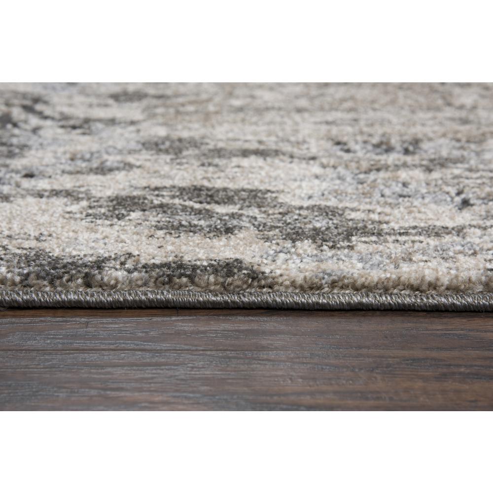 7' x 10' Machine-Made Rectangle Rug