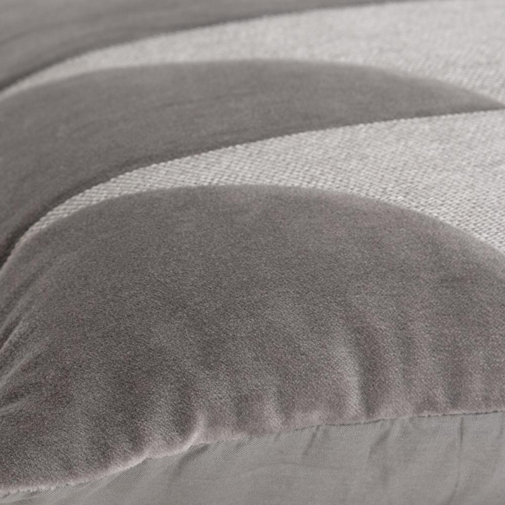20" x 20" Down Filled Pillow