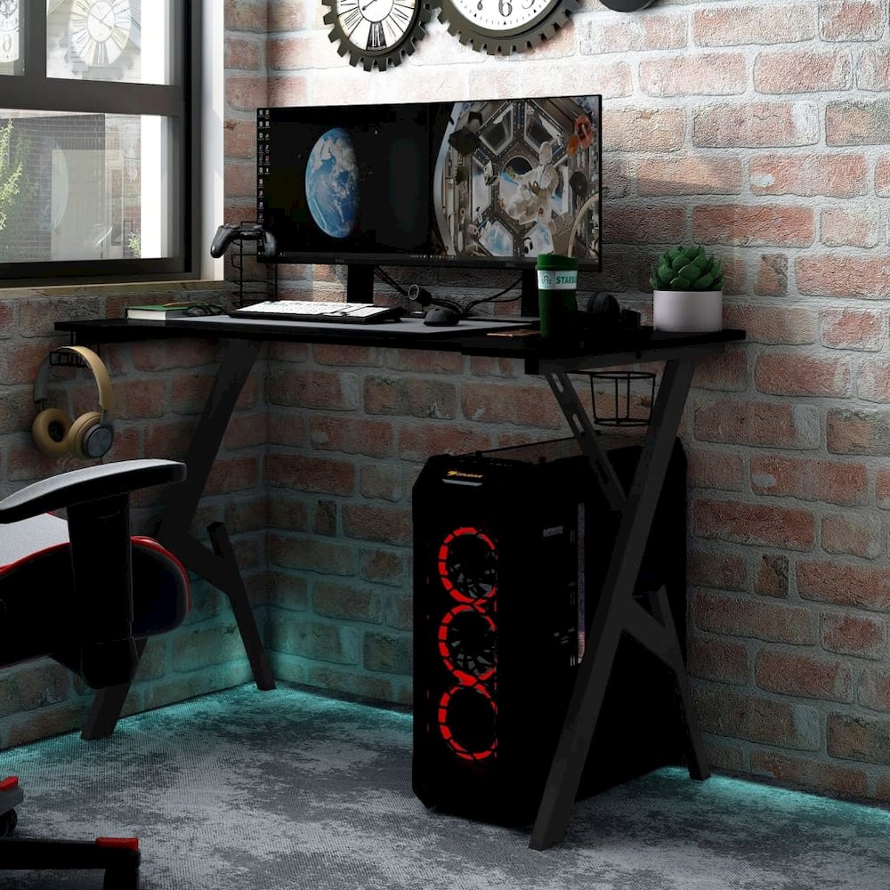 Gaming Desk Black Engineered wood, Iron 35.4 x 23.6 x 29.5 in