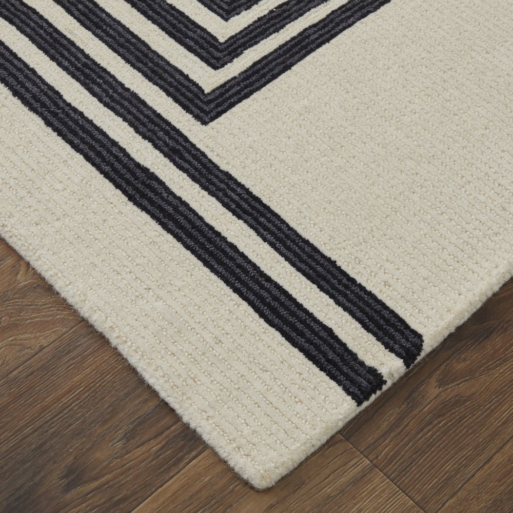 Maguire Transitional Abstract, Gray/Ivory/Black, 3'-6" x 5'-6" Accent Rug