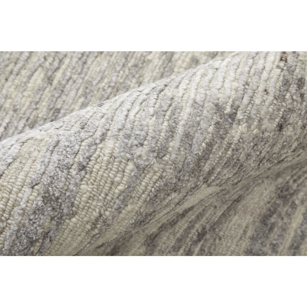 Brighton Modern Abstract, Ivory/Taupe/Silver, 2' x 3' Accent Rug