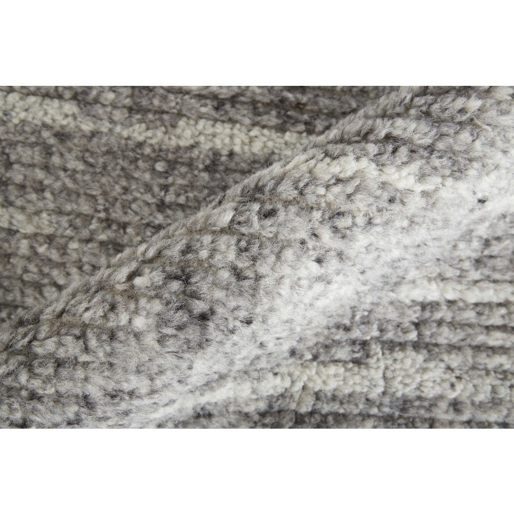 Alford Modern Checkered, Gray/Silver/Ivory, 3'-6" x 5'-6" Accent Rug