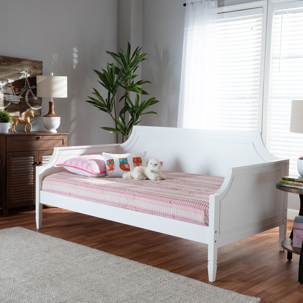 White Traditional Twin Daybed with Pinewood Frame and Classic Finish